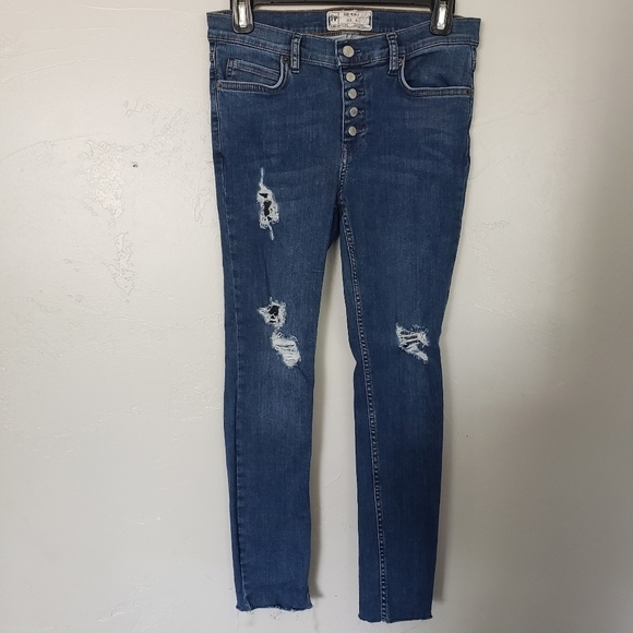 Free People Size 27 Skinny Jeans Medium Wash Denim Exposed 5 Button Fly Raw Hem - Picture 1 of 7